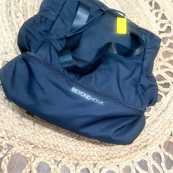 NWT Beyond Yoga Convertible Gym Bag - Black main image 5